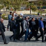 ببینید / حضور هنرمندان در مراسم خاکسپاری همایون ارشادی