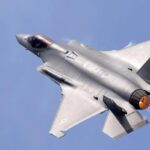 ببینید / داخل جنگندۀ اف-۳۵ این شکلی است