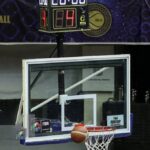 ببینید/ مرگ دلخراش نوجوان هندی پس از سقوط تیر بسکتبال