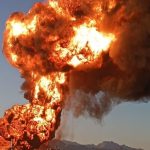 لحظه انفجار پالایشگاه گرمسار