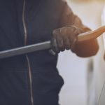 ببینید | سرقت مزدا در محدوده درب غربی استادیوم آزادی به راحتی در عرض کمتر از یک دقیقه