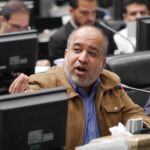 ببینید | حمله نماینده مجلس به ترامپ: زیاد لاف می‌زند و …