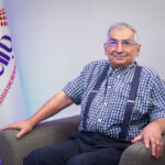 ببینید | صادق زیباکلام: چقدر دیگر باید دچار ریزش شوید تا قبول کنید تفکرتان اشکال دارد؟ / در مناظره با دبیر سابق ستاد امر به معروف مطرح شد!