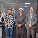 ببینید | با وساطت امام جمعه و فرمانده سپاه بوکان، ناظم و دانش‌آموز بوکانی با یکدیگر آشتی کردند