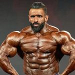 ببینید | شعبده‌بازی جالب مقابل چشمان هادی چوپان؛ قهرمان غافلگیر شد