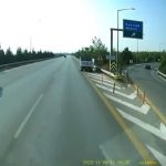 ببینید | فرار میلیمتری راننده از مرگ حین تصادف