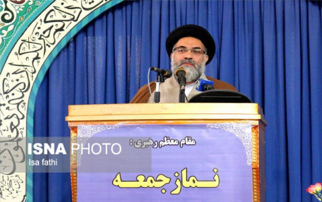 ببینید | جملات خبرساز امام جمعه یاسوج: موبایل ابرها را آزار میدهد و فرشتگان در رنج هستند / طبیعتا خدا مجازات می کند ببینید | جملات خبرساز امام جمعه یاسوج: موبایل ابرها را آزار میدهد و فرشتگان در رنج هستند / طبیعتا خدا مجازات می کند
