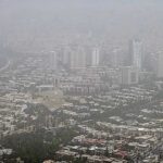 ببینید | فعالیت دودزای شهرداری در میدان سپاه تهران با وجود آلودگی شدید پایتخت