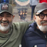 ببینید | اقدام جنجالی در یک مسابقه؛ پرتاب کیسه شنی، به نمادهای ایرانی برای تخریب!