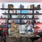 ببینید | افشاگری حسام الدین آشنا: برخی می‌خواستند با بالن در آسمان تهران، مردم را شنود کنند! / من مسئولی را دیدم که توانایی خواندن پیامک نداشت!