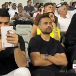 ویدیو | تعجب استقلالی‌ها از حضور این ستاره سابق برای تماشای پرسپولیس!