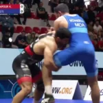 ویدیو | کلیپی از اجرای فنون زیبای کشتی‌گیران ایران در قهرمانی جهان