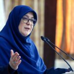 ببینید / سخنگوی دولت در جمع دانشجوها: من مادر شما هستم و خدانگهدار!