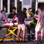 ببینید / تصاویری از مجروحین و کشته‌شدگان تیراندازی سیدنی در خیابان