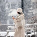 ببینید/ بارش ۱۰ سانتی‌متری برف در فریدونشهر