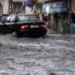 ببینید / خیابان‌های ایذۀ خوزستان زیر سیلاب رفت