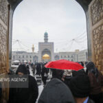 چهارشنبه زیارتی در حال و هوای بارانی حرم مطهر امام رضا(ع)