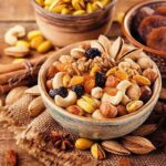 ببینید | اتفاقی عجیب در کشور؛ ورود قطعه‌سازان خودرو به بازار فروش آجیل!