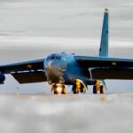 ببینید | قدرت‌نمایی بمب‌افکن‌های B-52 آمریکایی کنار جنگنده‌های ژاپنی