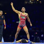 ببینید | رحمان عموزاد بهترین کشتی‌گیر آزاد ۲۰۲۵ شد|