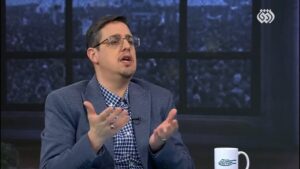 ببینید | مدافع قانون حجاب در تلویزیون: نمی‌شود بگوییم چون معیشت مشکل دارد و دلار رفته بالا و برق و آب نیست، پس…