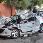 ببینید | برخورد شدید خودروی سواری خارجی با تیر برق در کاشان