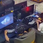 ببینید | رفتار عجیب یک دختر در گیم‌نت؛ رفتار پسر توجهات را به خود جلب کرد!