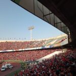 ببینید | مسیر عجیب ورود هواداران پرسپولیس به ورزشگاه