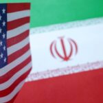 ببینید | امیرحسین خالقی اقتصاددان: باید بین شکاف‌های آمریکا و چین بازی کنیم وگرنه همان بلای کوبا سرمان می‌آید