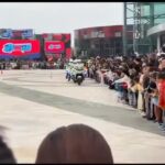 ببینید | حادثه شوکه‌کننده در چین؛ موتور پلیس وارد تماشاگران را زیر گرفت!