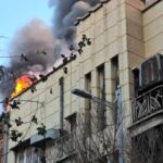 ببینید | آتش‌سوزی گسترده در سینمای متروکه مهار شد