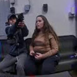 ببینید | لحظه شوکه‌کننده تیراندازی یک مظنون به سمت افسر پلیس!