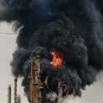 ببینید | انفجار در پالایشگاه نفت روسیه بعد از حمله موشکی اوکراین