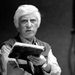 ببینید | وقتی مردم جوابی کوبنده به منتقدین بیضایی با تشویق شدید دادند