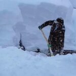 ببینید / ارتفاع عجیب برف در روستاهای مرزی ارومیه با کشور ترکیه