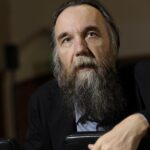 ببینید / الکساندر دوگین، چهره نزدیک به پوتین، در صداوسیما: شما برادران شیعه با دجال مبارزه می‌کنید