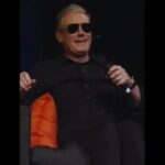 ببینید / تقلید نخست‌وزیر انگلیس از مکرون با عینک دودی!