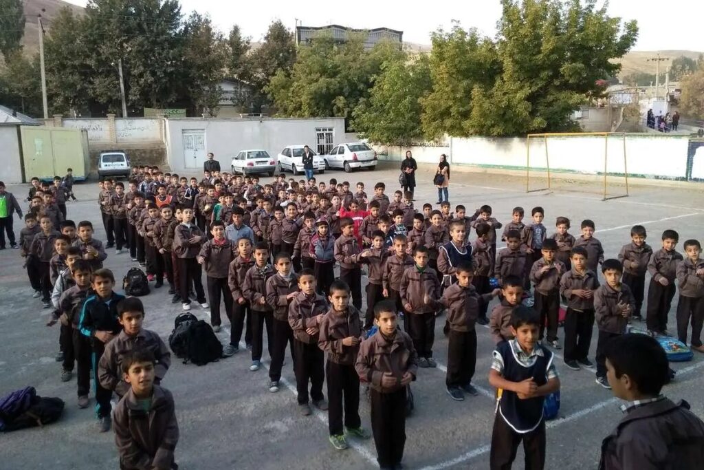 ببینید | تجهیز مدارس استان تهران به نیروگاه‌های خورشیدی؟