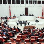 ببینید |  دعوا و کتک‌کاری در پارلمان ترکیه