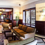 ببینید | ریزش سقف هتل در آمریکا