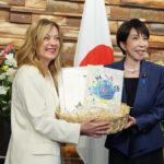 ببینید | کیک تولد غافلگیرانه برای جورجیا ملونی