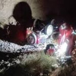 ببینید | سقوط مرگبار خودروی سواری به دره در بزرگراه خرازی