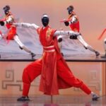 ببینید / نمایش خیره‌کننده ربات‌های چین در آیین عید بهار