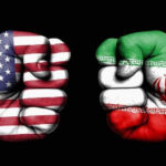 ببینید | هوشنگی تحلیلگر سیاسی: آمریکایی‌ها امروز بین دو راهی قرار گرفته‌اند؛ جنگ پرهزینه یا بی‌آبرویی