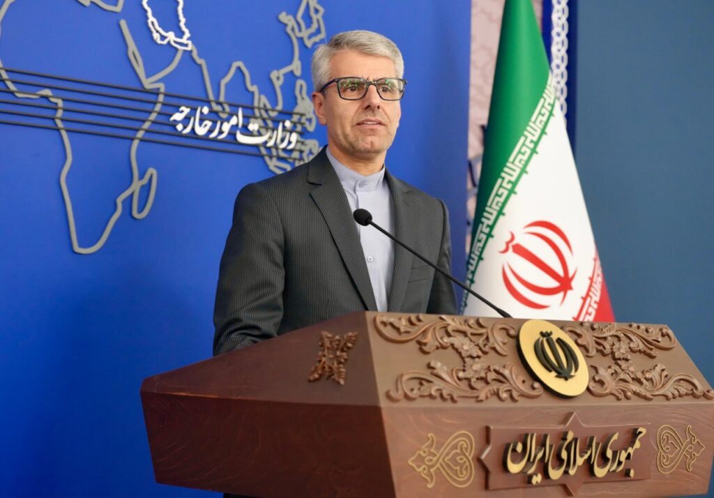 ببینید | سخنگوی وزارت خارجه: در ارزیابی محتاطانه میتوان گفت موضع آمریکا در قبال بحث هستهای ایران به سمت واقعگرایانهتر شدن حرکت کرده است ببینید | سخنگوی وزارت خارجه: در ارزیابی محتاطانه میتوان گفت موضع آمریکا در قبال بحث هستهای ایران به سمت واقعگرایانهتر شدن حرکت کرده است