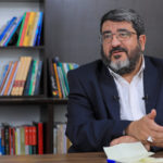 ببینید | ایزدی: افکار عمومی مردم آمریکا هنوز آماده جنگ با ایران نیست