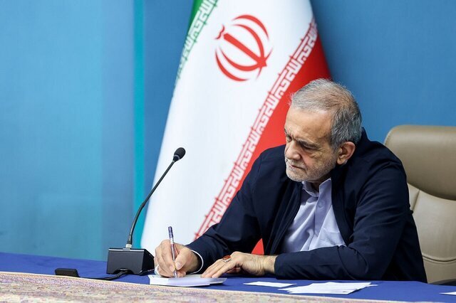 ببنیید | دستور پزشکیان به وزیر اطلاعات برای بررسی وضعیت هنرمندان بازداشتی ببنیید | دستور پزشکیان به وزیر اطلاعات برای بررسی وضعیت هنرمندان بازداشتی