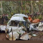 ببینید | هفت نفر در سقوط آمبولانس هوایی در هند کشته شدند