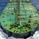 ببینید | تصاویر پنتاگون از لحظه توقیف یک نفتکش توسط ارتش آمریکا