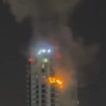 ببینید | نمایی نزدیک از لحظه اصابت پهپاد ایرانی به ساختمان محل اختفای فرماندهان آمریکایی در پایتخت بحرین